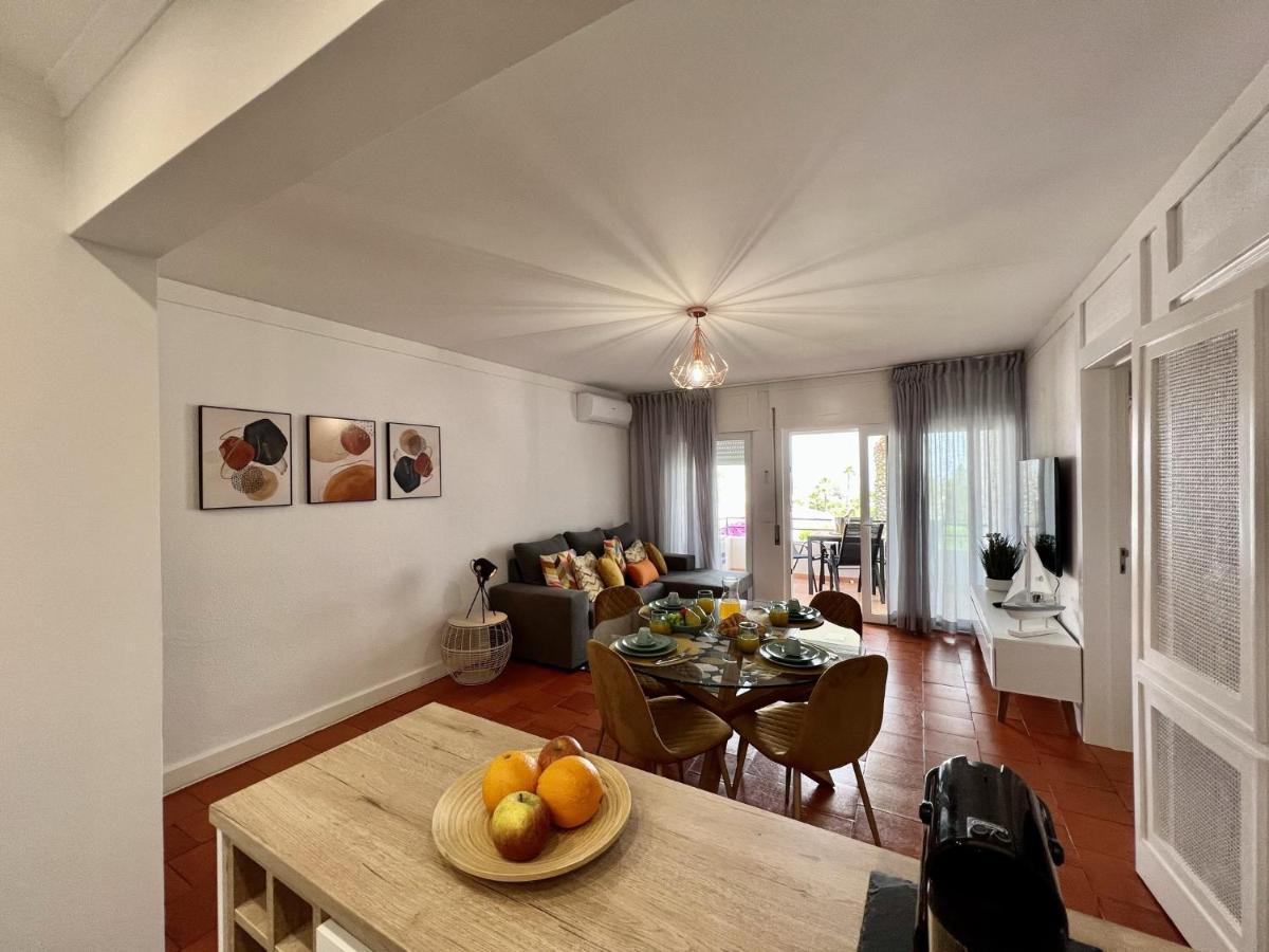 Armacao De Pera Brightness 2 With Pool By Homing Apartment Ngoại thất bức ảnh