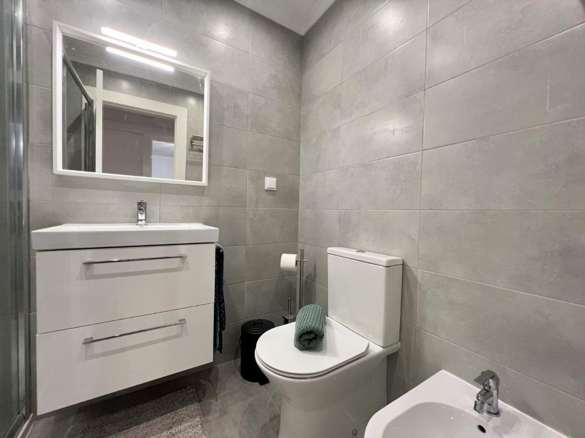 Armacao De Pera Brightness 2 With Pool By Homing Apartment Ngoại thất bức ảnh
